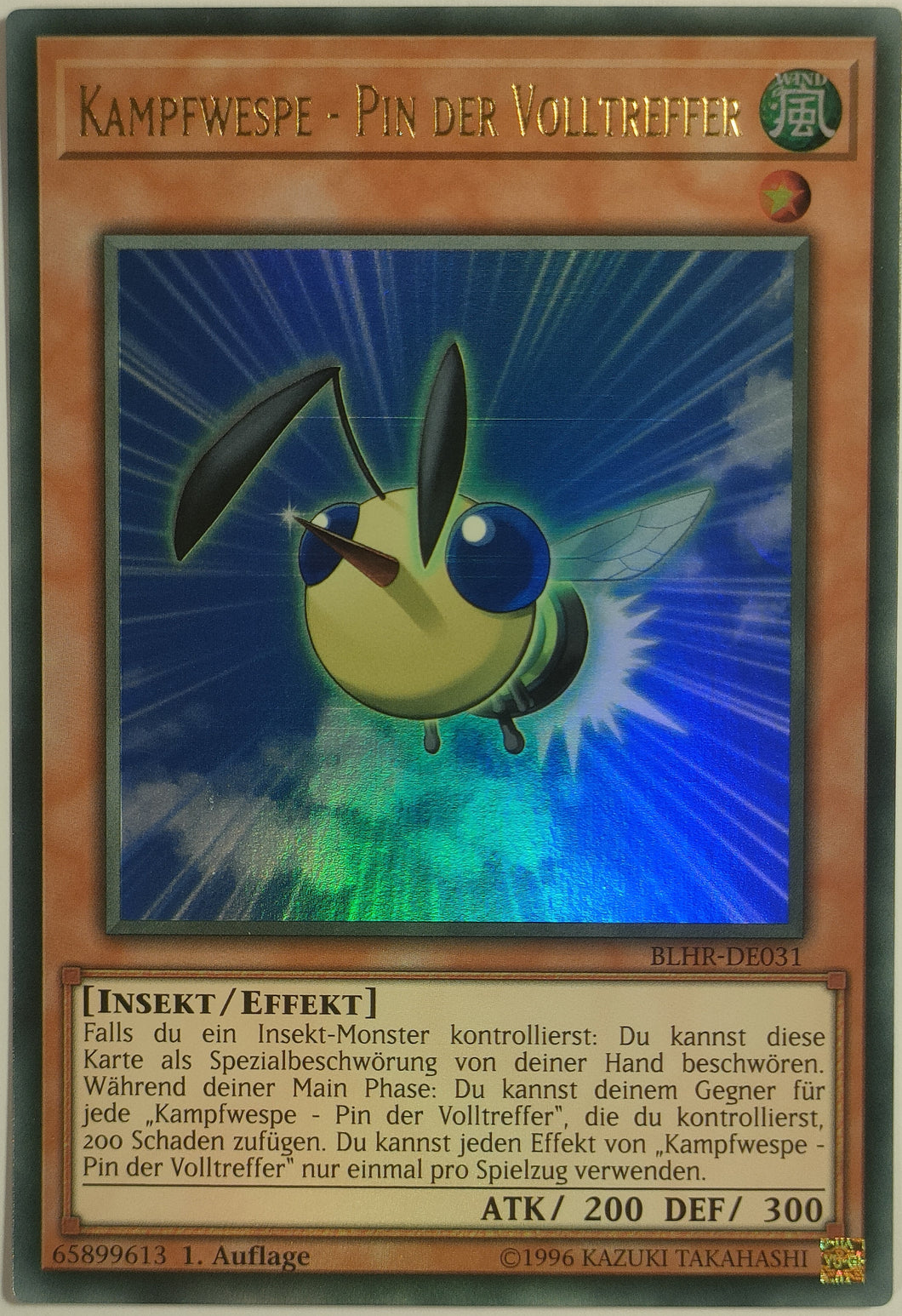 Kampfwespe - Pin der Volltreffer - Ultra Rare