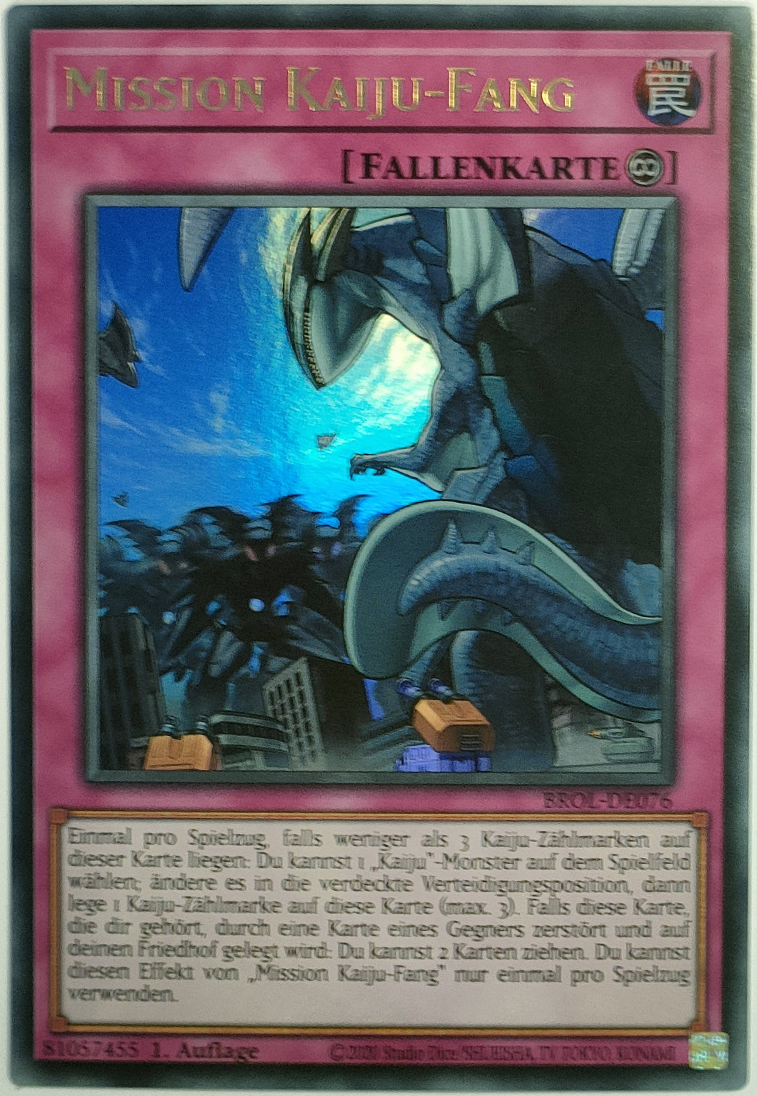 Mission Kaiju-Fang - Ultra Rare