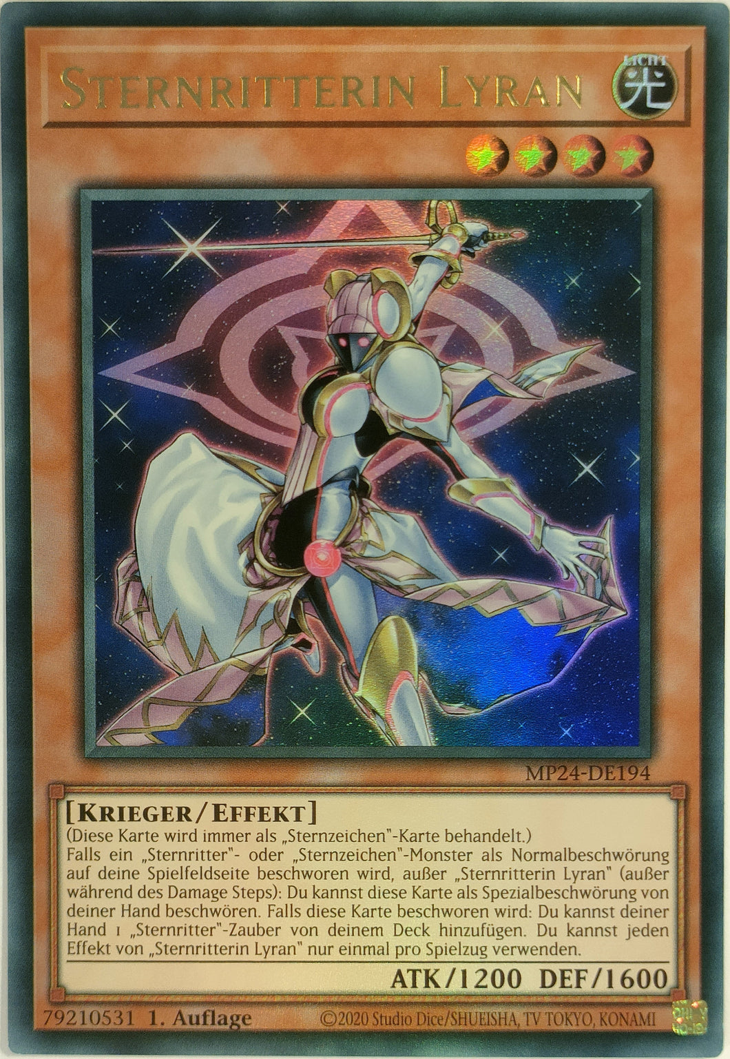 Sternritterin Lyran - Ultra Rare