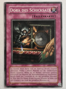 Dora des Schicksals - Common