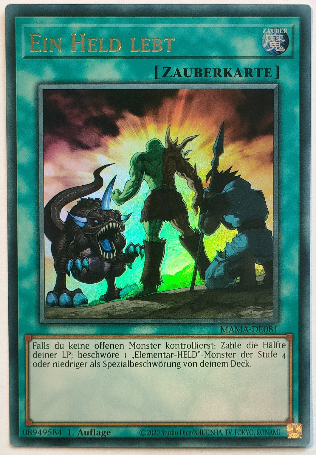 Ein Held lebt - Ultra Rare