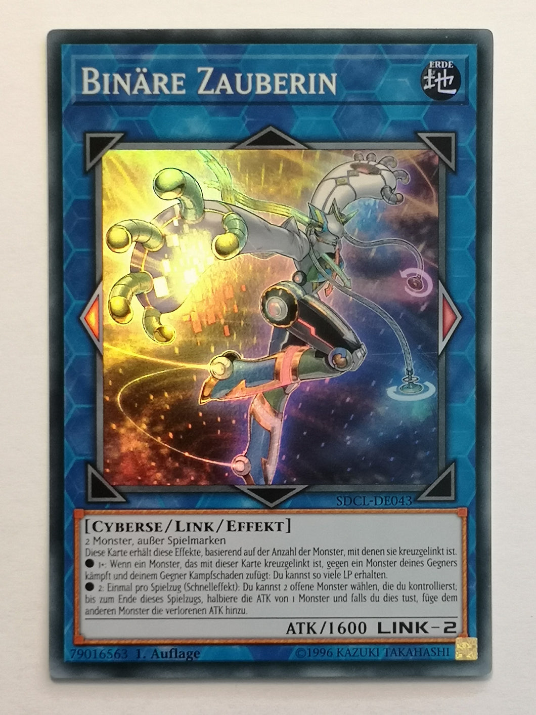 Binäre Zauberin - Super Rare